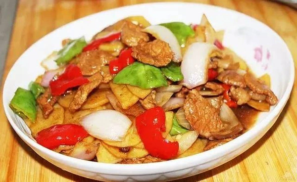свинина с картофелем в соусе 0